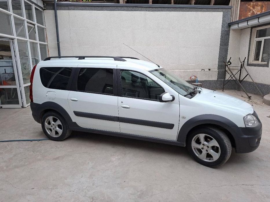 Продается Lada Largus CROSS 2018г.