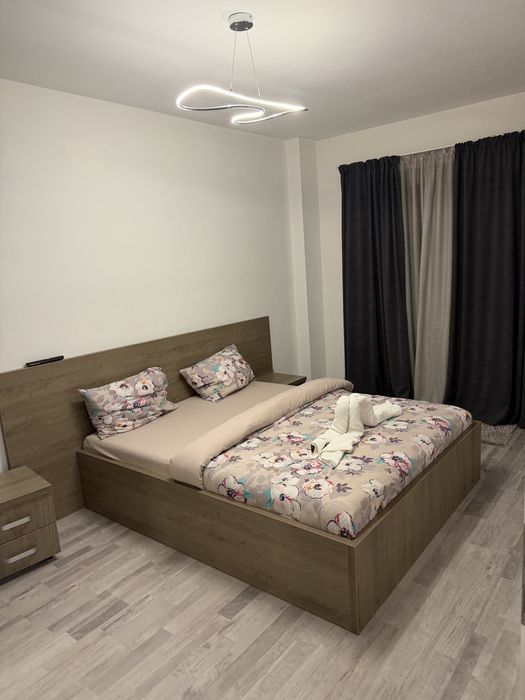 Inchiriez Apartament zona Coresii, (Maurer)