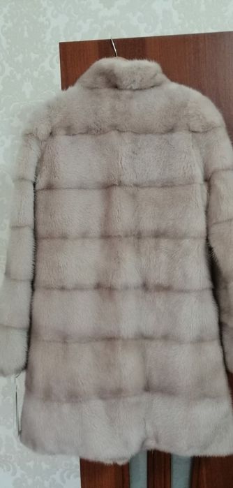 Продам шубу , абсолютно новая