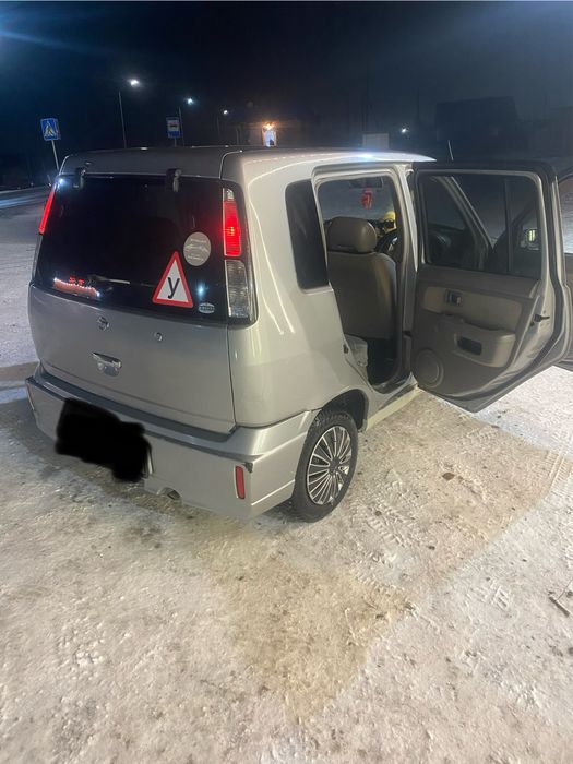 Продам Nisan cude