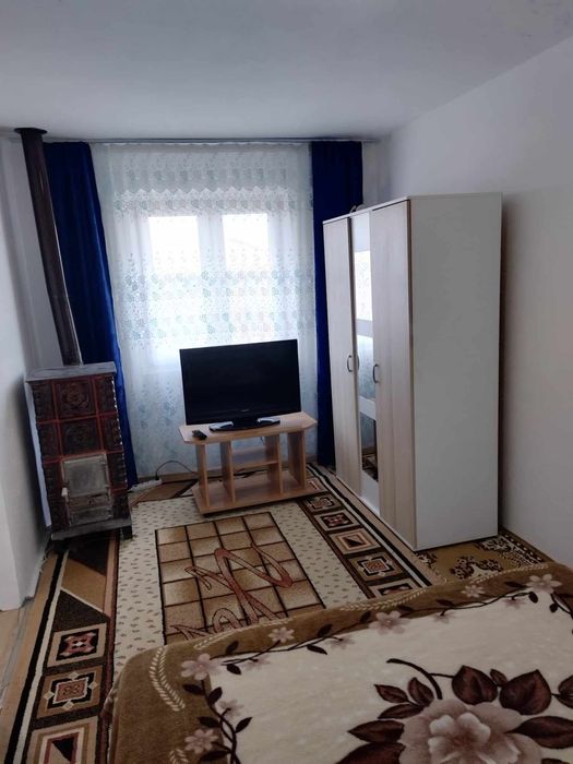 Vând  apartament cu 2 camere