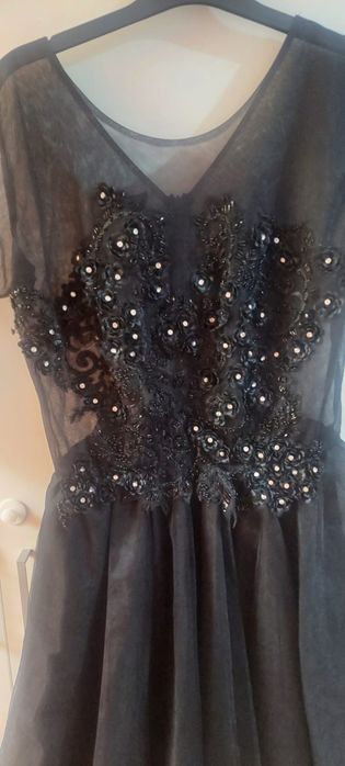 Rochie din tulle neagra cu aplicații deosebite