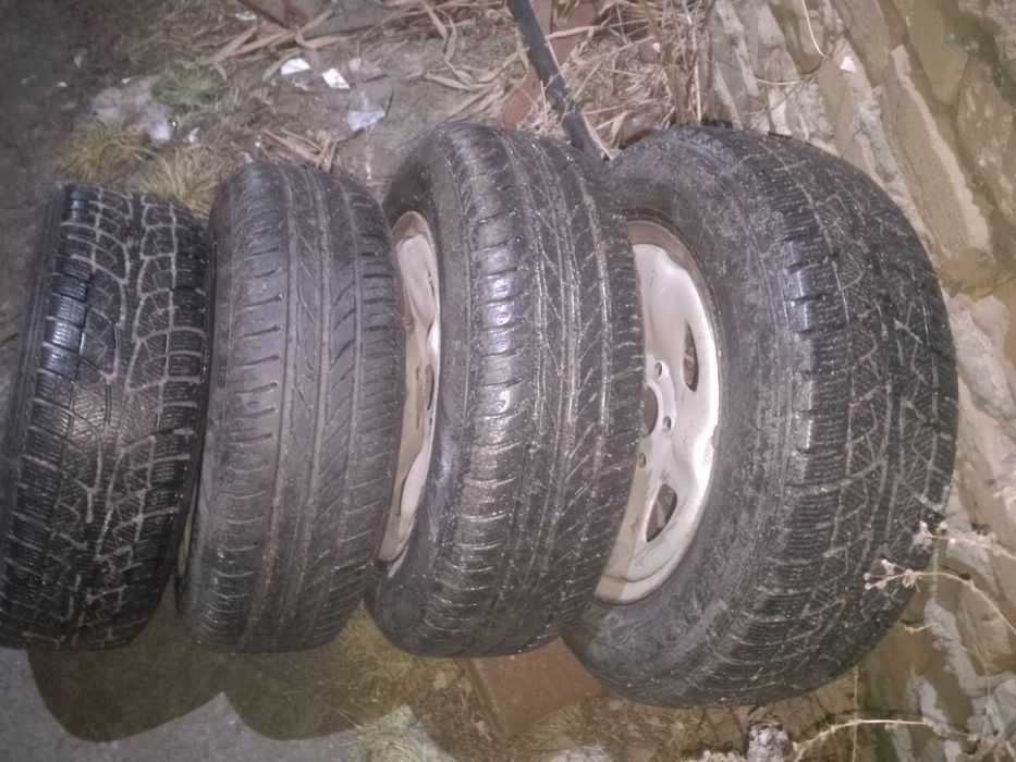 Колеса Волга, ромашки, с резиной