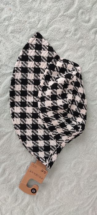 Дамска шапка нова