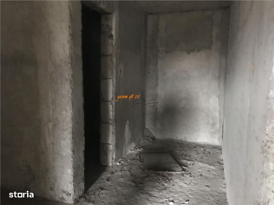 Casa de vanzare in Golesti, parter si etaj , 220 mp construiti , teren