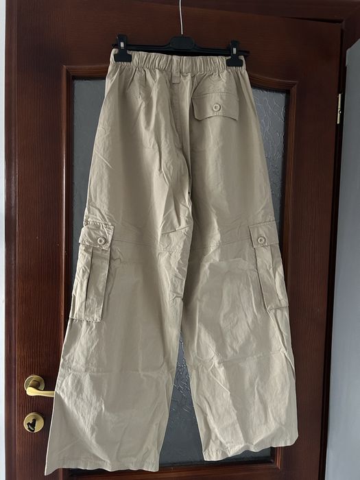 Дамски карго панталон – бежов