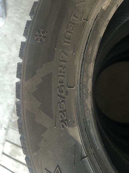 Зинмяя резина 225/60/17