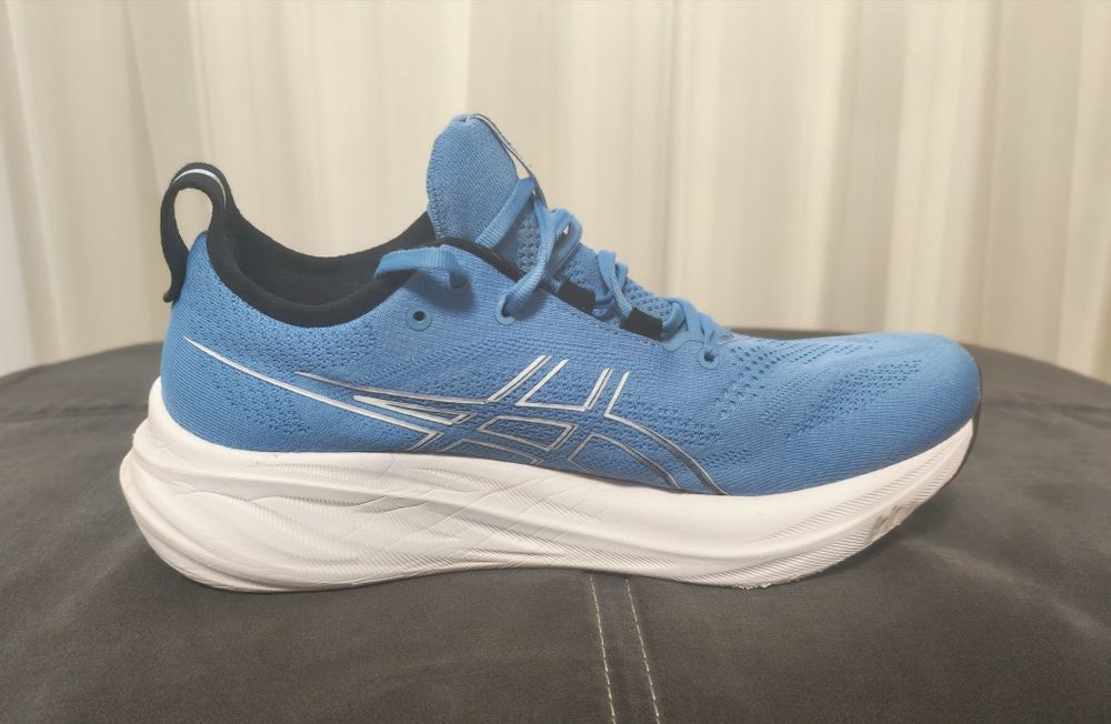Asics Gel Nimbus 26 , marinea 44.5