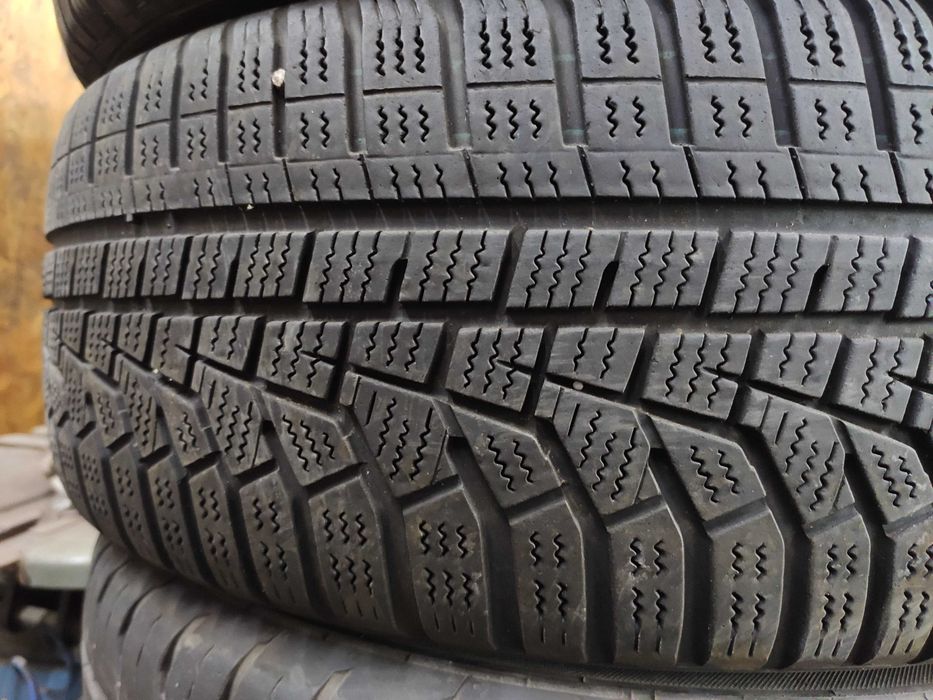 4бр Зимни гуми 205 55 17 - Hankook