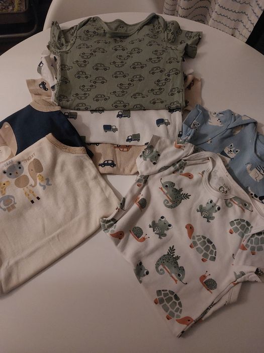 Lot body bebe mare 98/104