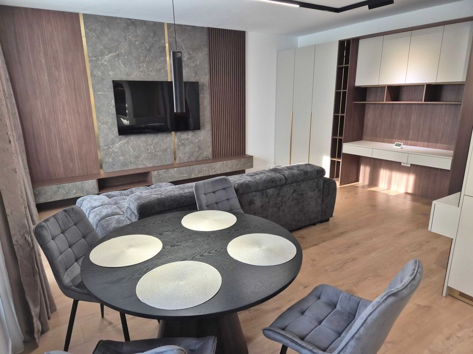 Inchirie apartament 2 camere, loc de parcare, str. 1 Decembrie, Tunari