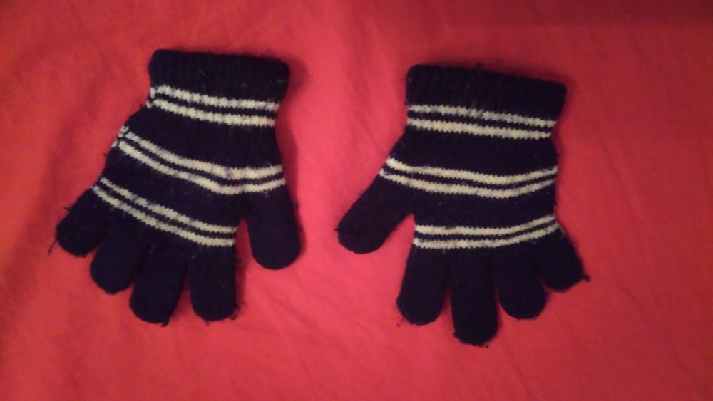 Зимно непромокаемо детско  яке, размер 92/ 2 год. с подарък ръкавички