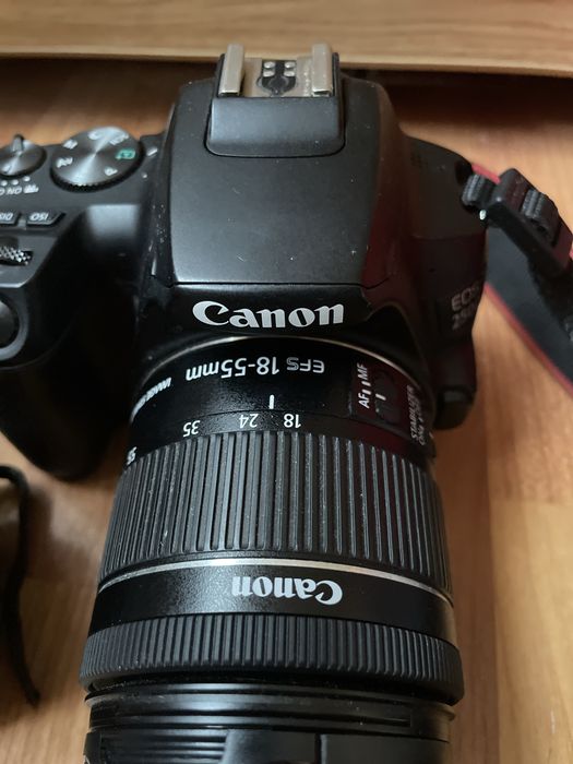 Aparat foto Canon eos 250D