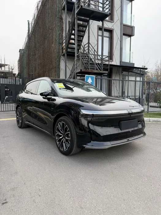 Zeekr 7X Qoraga Oq salon