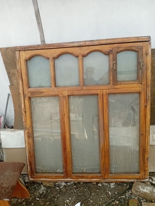 Продам печку и 2 деревянных окна в хорошем состоянии