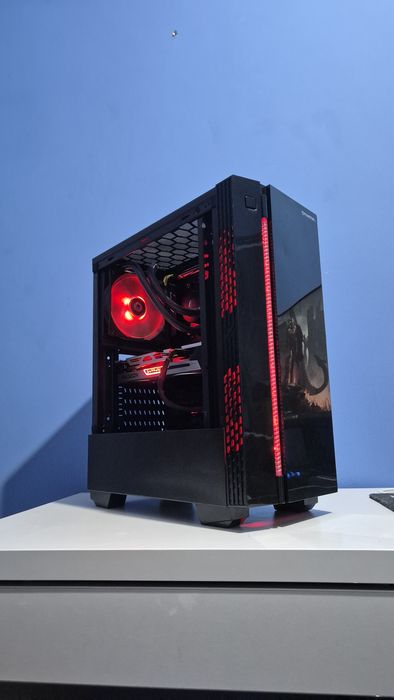 PC Gaming / Ryzen 5 / RX 6600 XT / 1TB