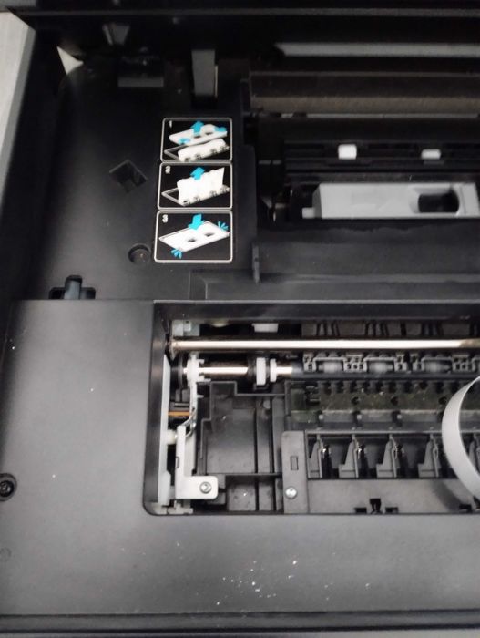 Imprimantă Multifuncțională HP OfficeJet 3831 - Wi-Fi / Scan / Copy