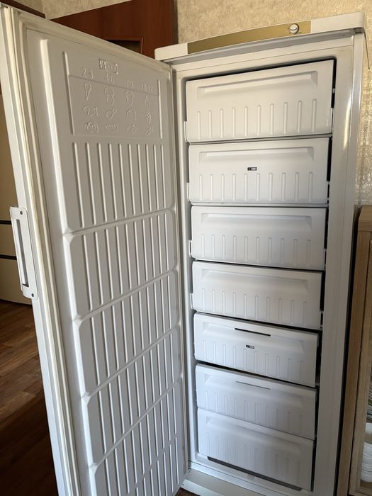 Морозильник INDESIT