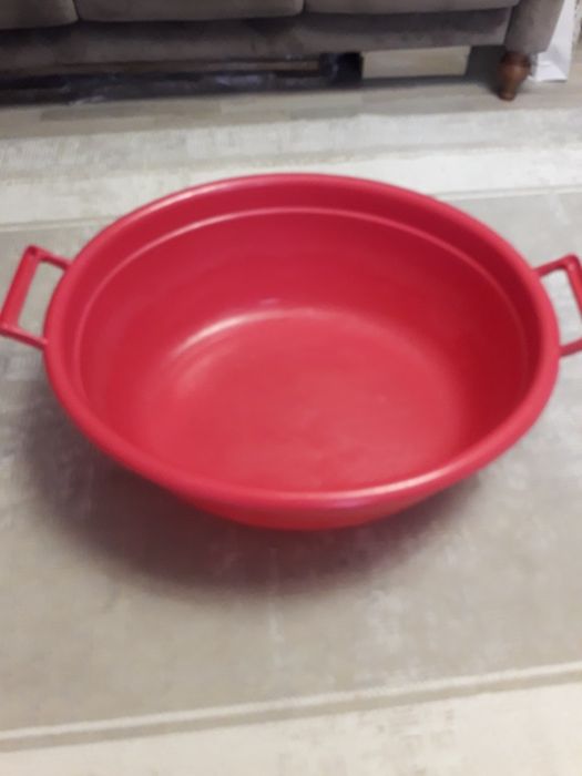 Продам тазик в отличном состоянии. 50л.