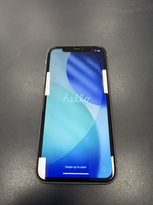 iPhone 11 green 64GB