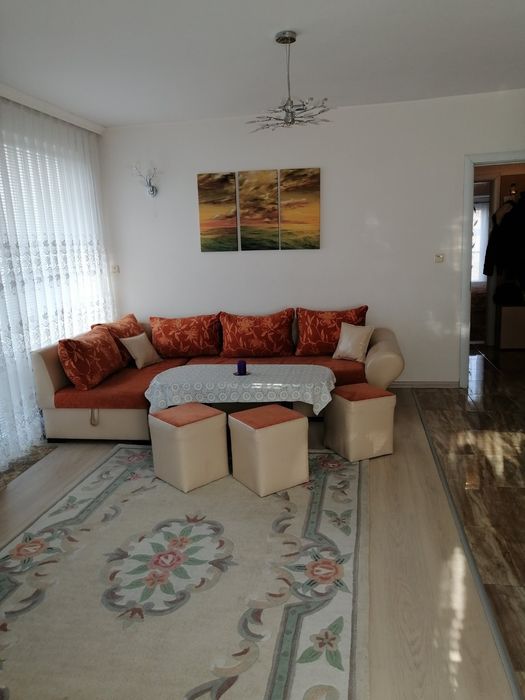 Продава се Тристаен апартамент в Благоевград, Идеален център - 77 кв.м за 1429 €/кв.м - Снимка #2