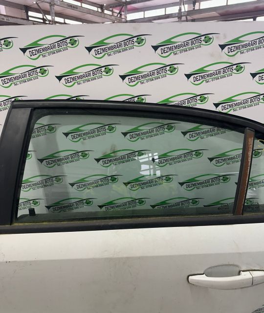 Geam usa spate stanga Opel Vectra C