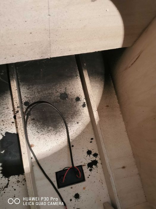 Шест броя 18"бас каси САМО КУТИИТЕ. Цена за два броя 700лв.