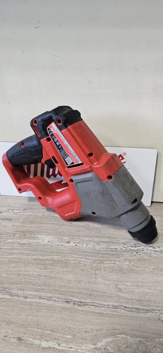 Milwaukee Перфоратор M12CH