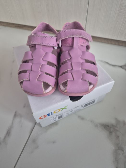 Сандали  GEOX  номер  26