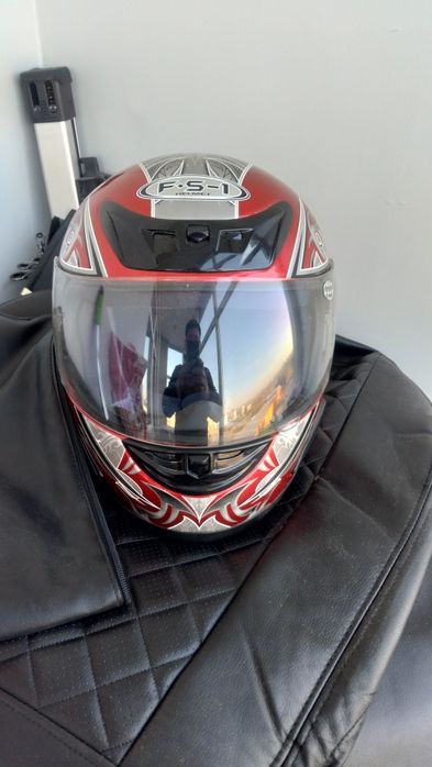 Мотошлем размер 54 60