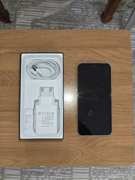 Продам телефон IQOO Z11x 5G ips