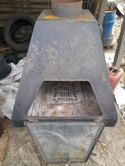 Продават се разни неща