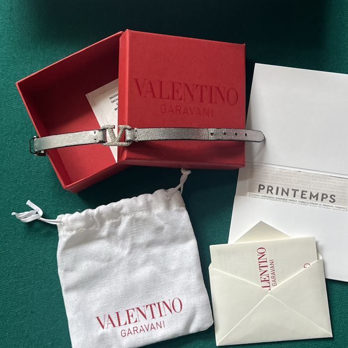 Оригинална гривна Valentino Garavani VLogo с кристали Swarovski®