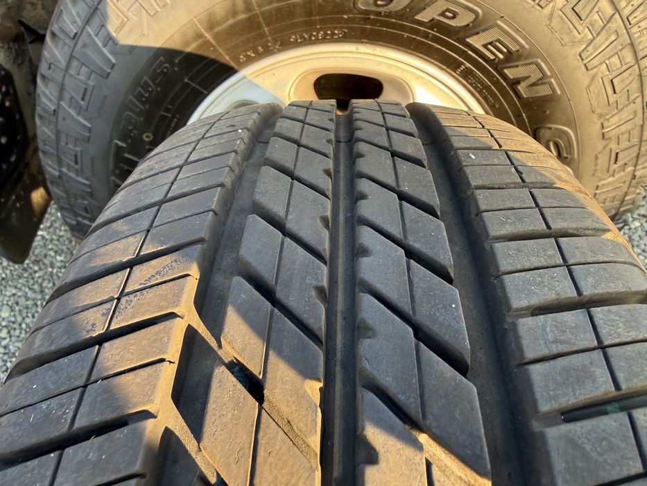 1бр. Лятна Гума 195/65R/15 -GOOD YEAR- DOT:0400- 7.8мм. *10€ за 1бр.*