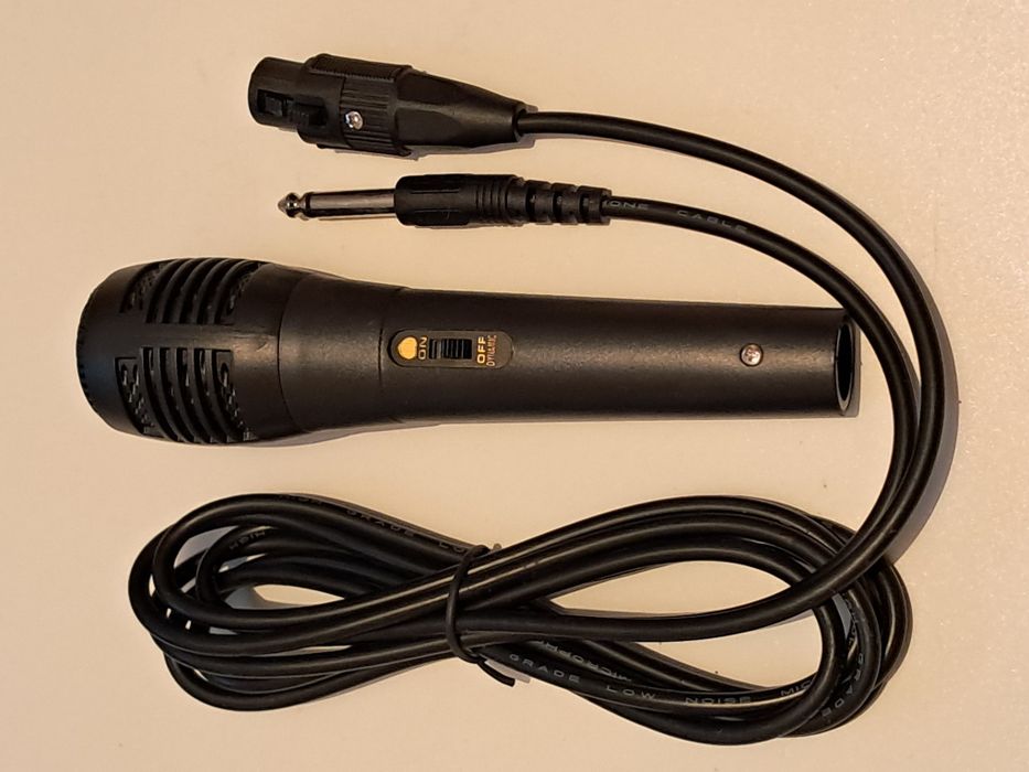Microfon (Nou( cu fir