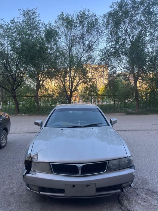 Mitsubishi Diamante