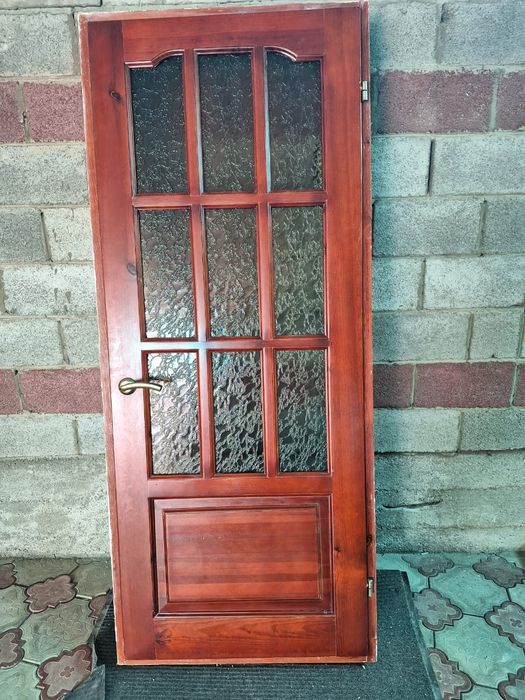 Продам двери межкомнатные