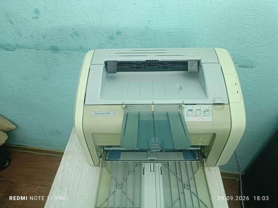 Продам принтер нр 1020