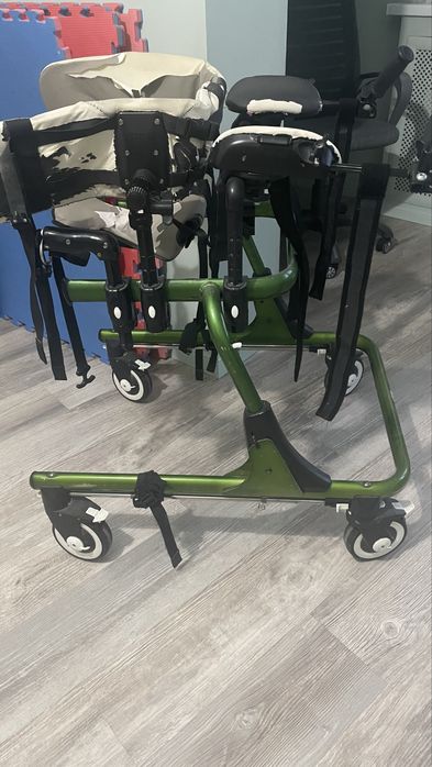 Продам ходунки ДЦП