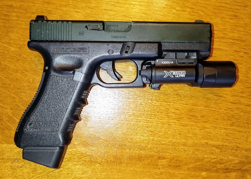 Pistol airsoft Tokio Marui Glock 17 cu slide Guarder