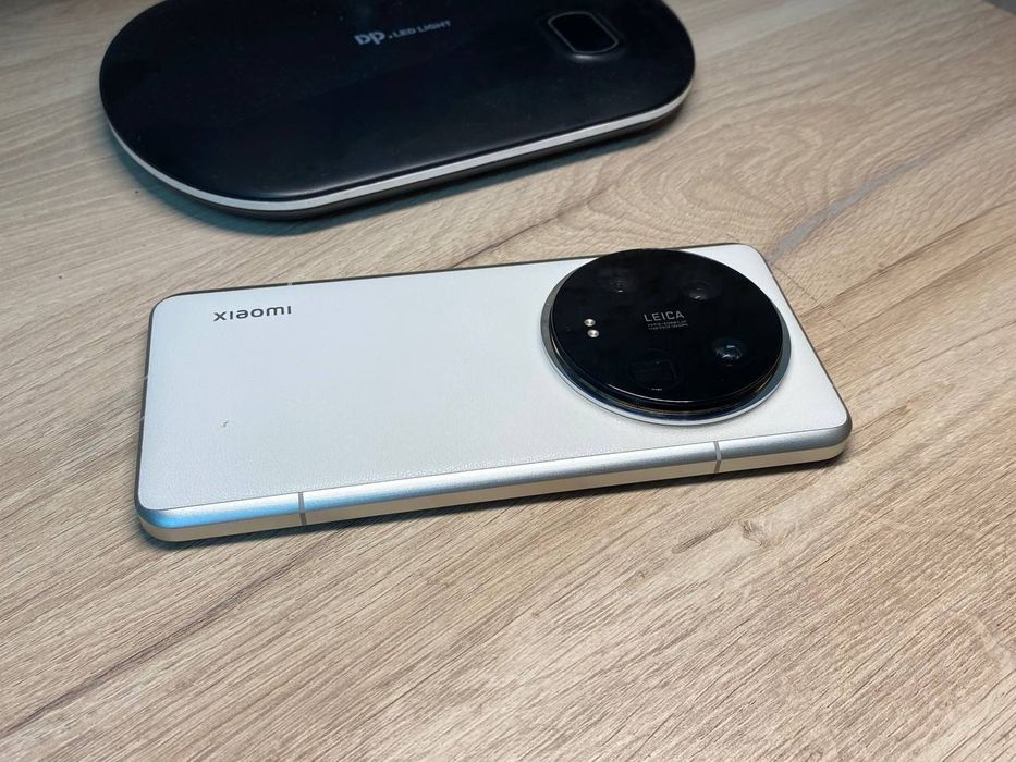 Xiaomi 14 ultra.