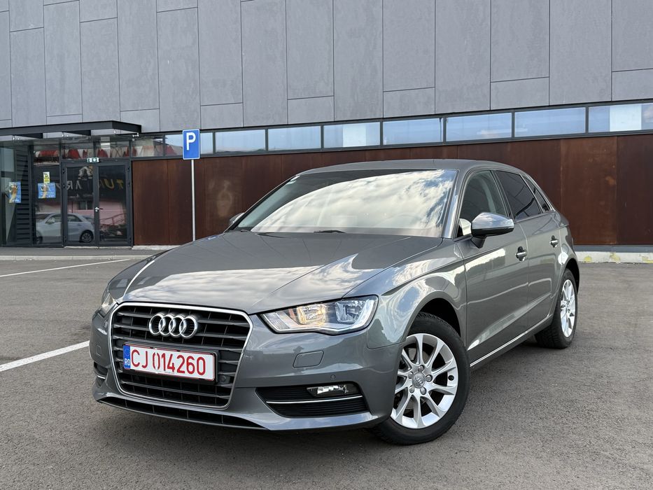 Audi a3 //1.6 diesel  110cp // Automa  an 2015
