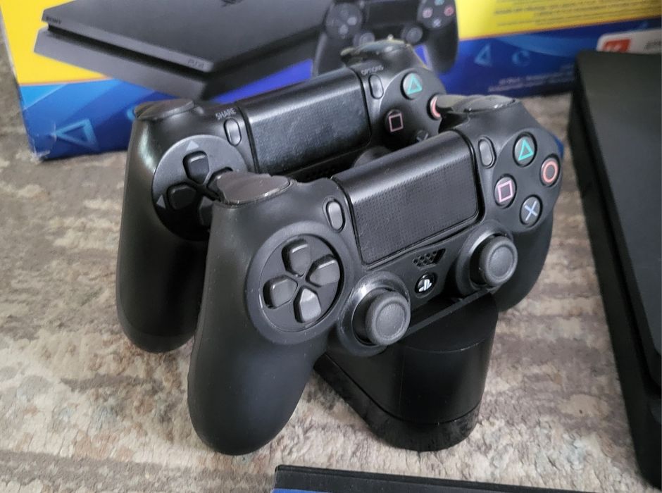 Sony playstation 4 slim. Ps 4