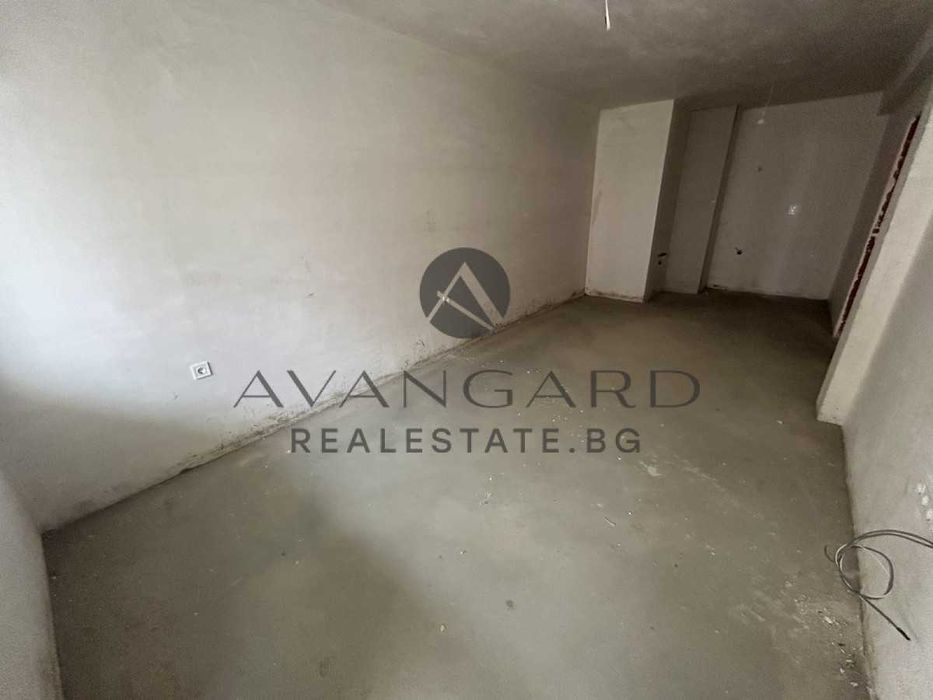 Продава се Двустаен апартамент в Пловдив, Христо Смирненски - 69 кв.м за 1160 €/кв.м - Снимка #1