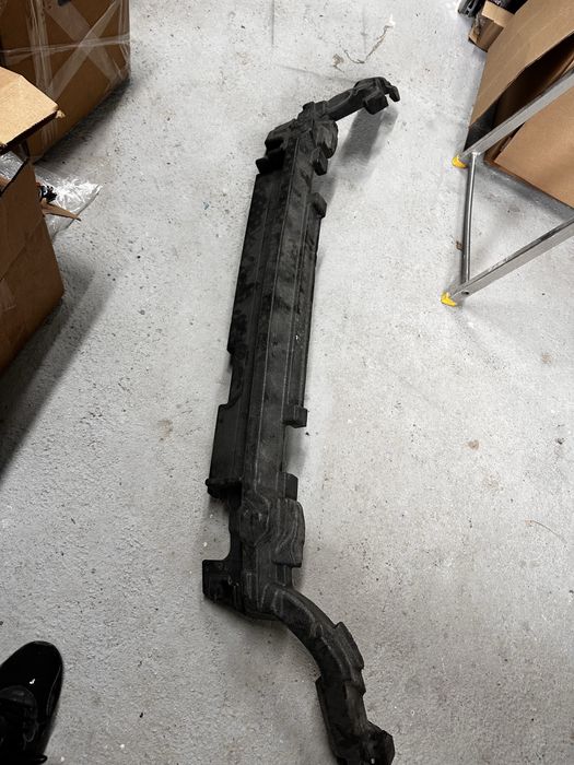 Absorbant bară față audi q7.4m.
