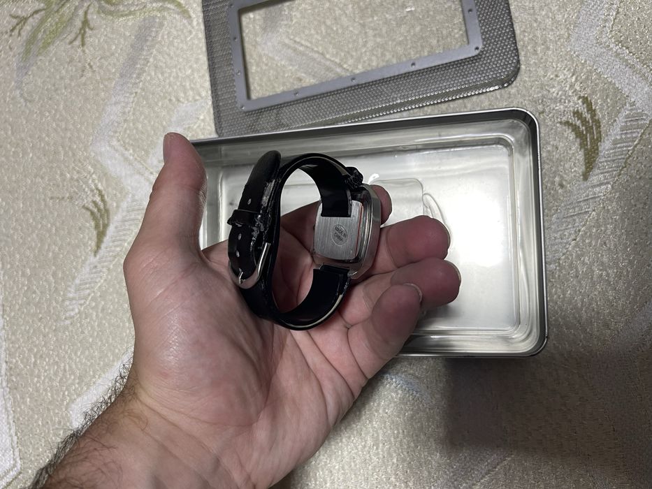 НОВ Елегантен ръчен часовник Davidoff