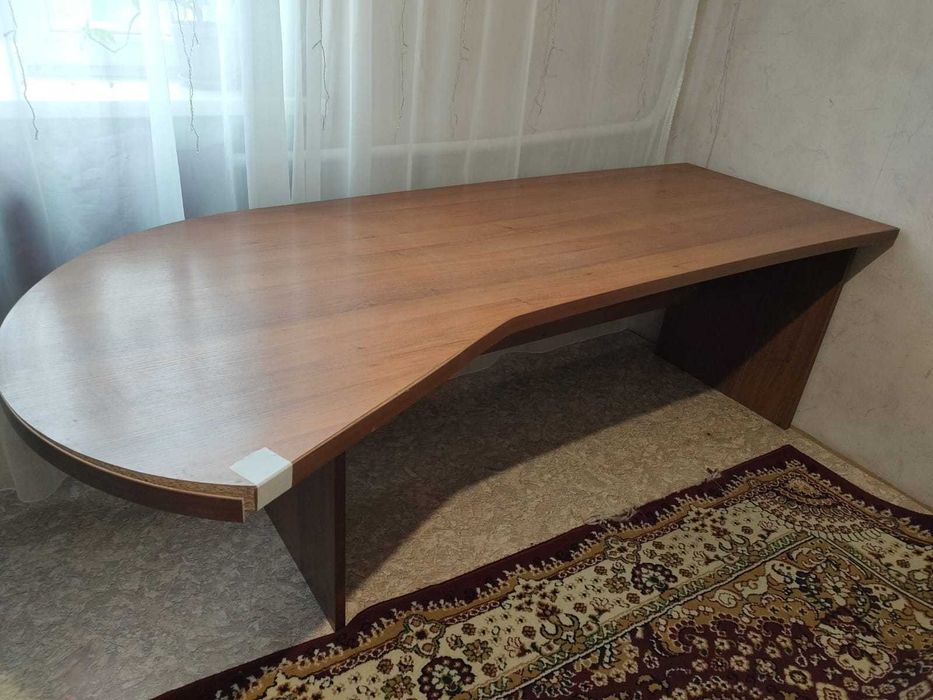 Продам стол рабочий