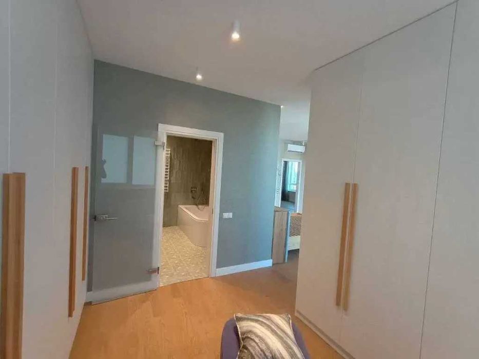 Дава се под наем Двустаен апартамент в София, Зона Б-18 - 57 кв.м за 612 € - Снимка #1