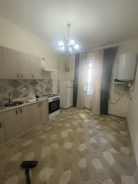 Kvartira sotiladi qora suvda 60.000 $
