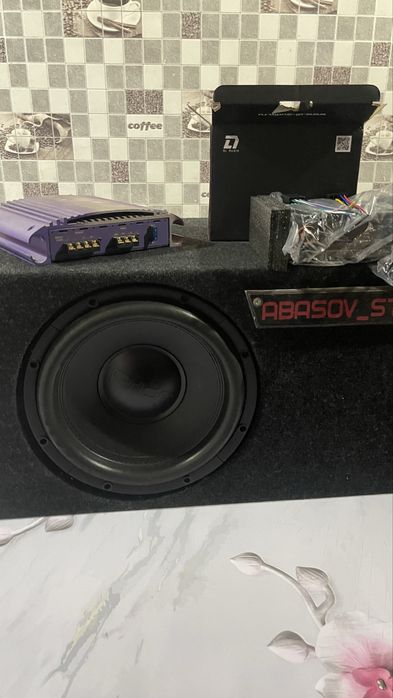 Саббуфер колонка мошный